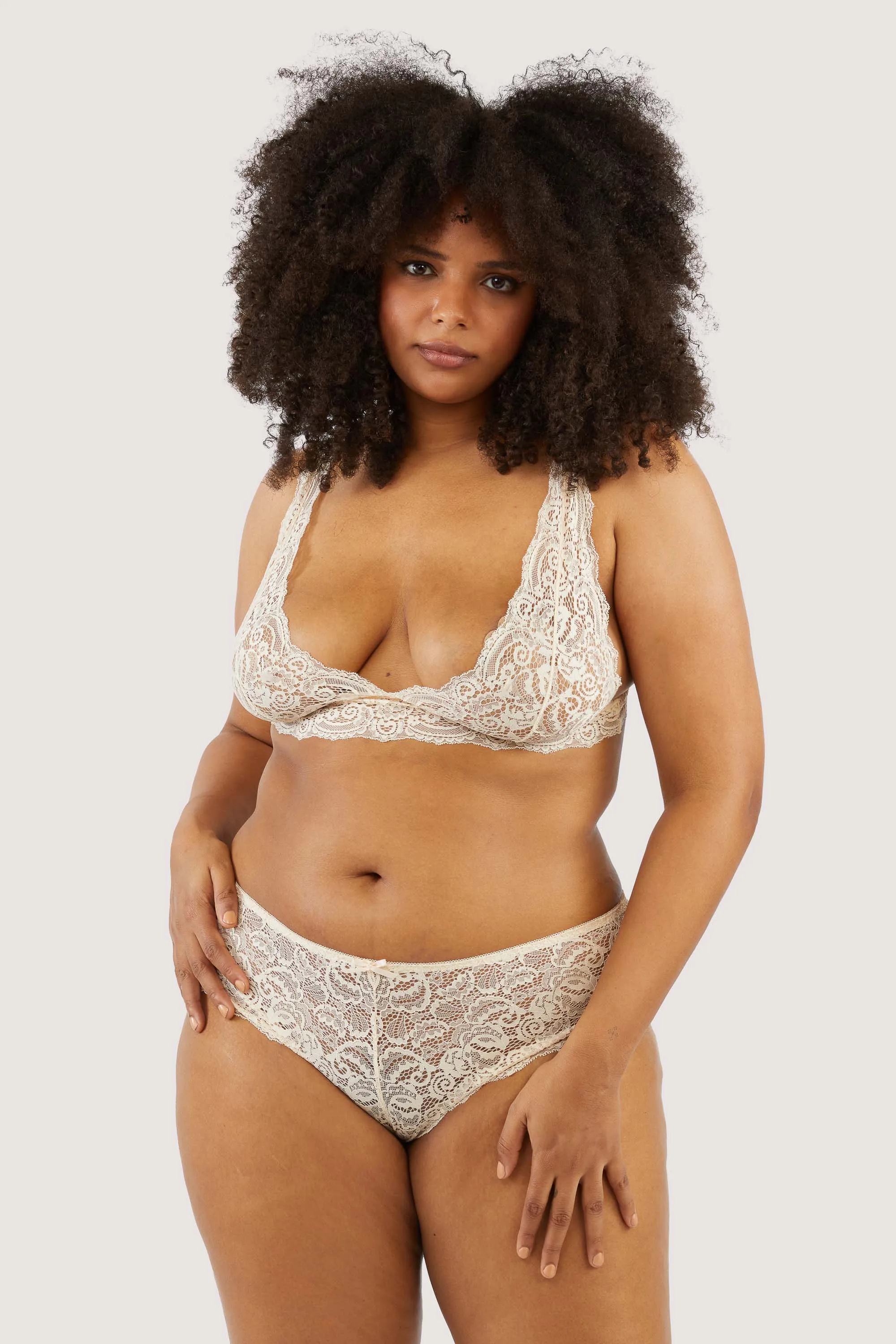 Ariana vanilla Lace Brief