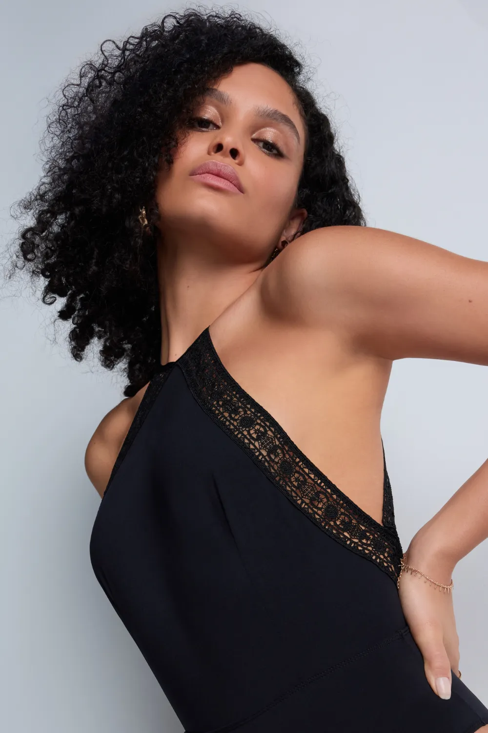 Les Bodys Guipure Open Back Bodysuit