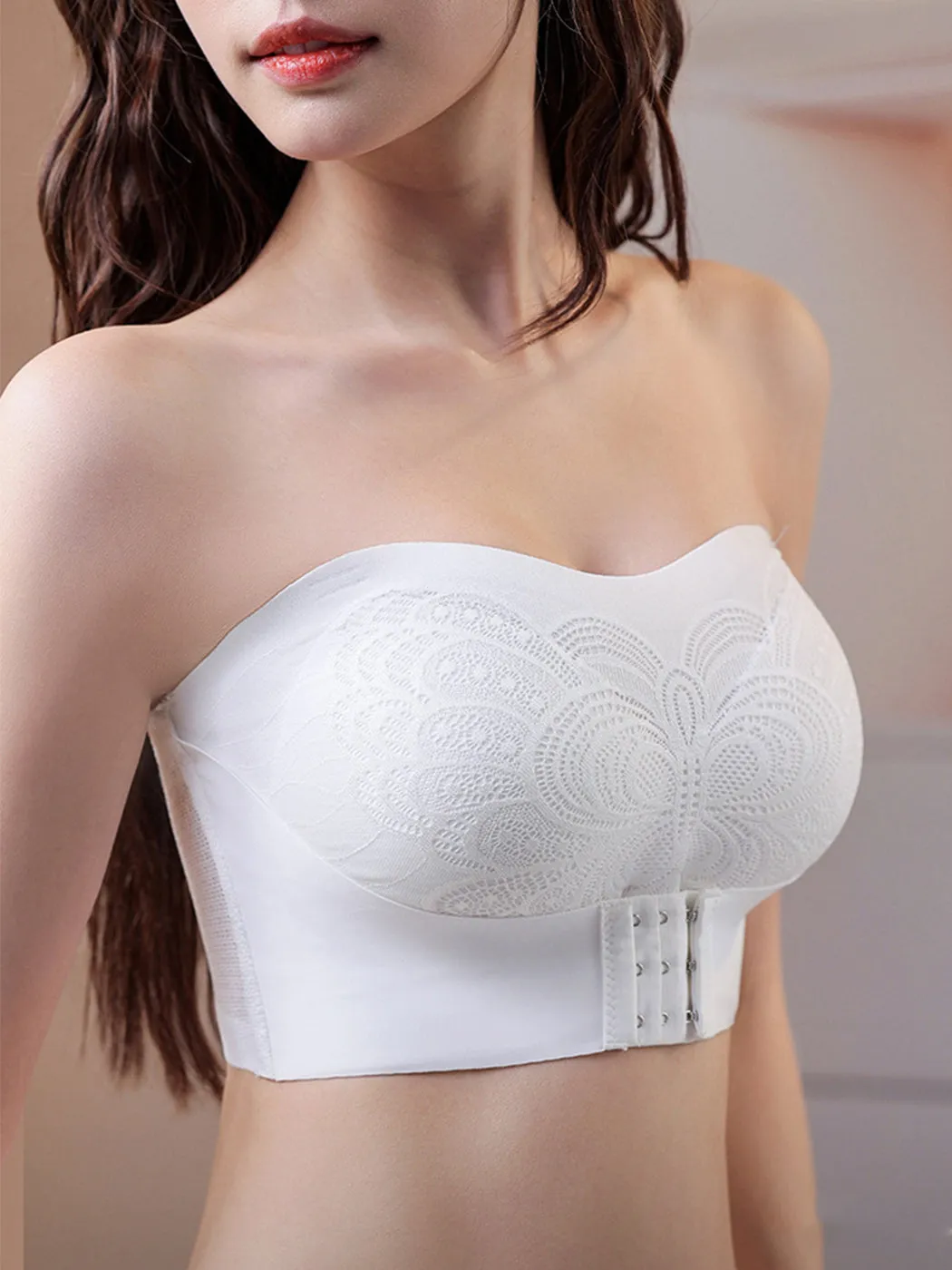 Strapless Anti-Slip Invisible Front Closure Wire-Free Push-Up Bra