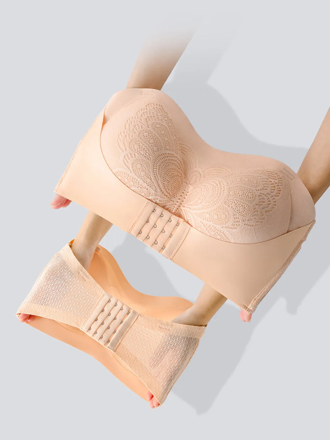 Strapless Anti-Slip Invisible Front Closure Wire-Free Push-Up Bra