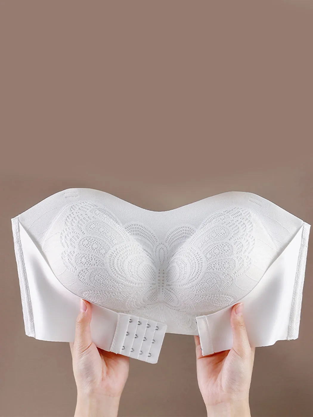 Strapless Anti-Slip Invisible Front Closure Wire-Free Push-Up Bra