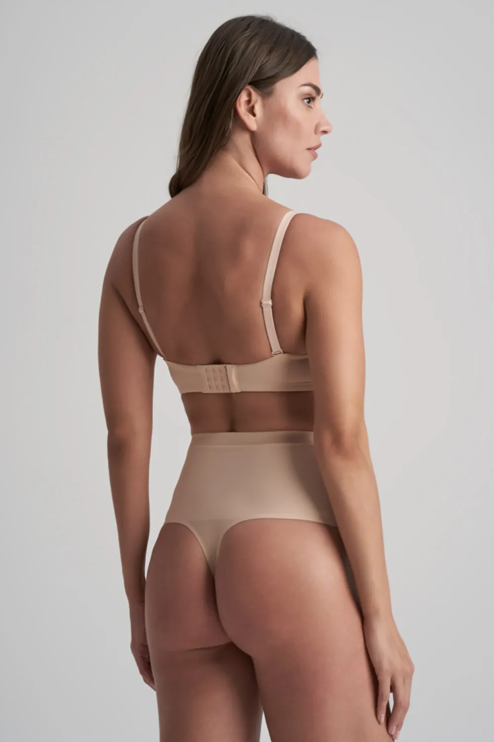 Ultra Plunge Bra in Beige