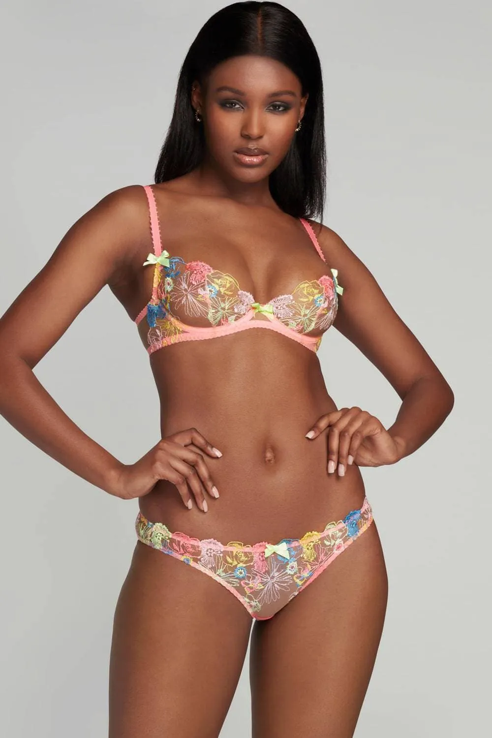 Zuri Plunge Bra